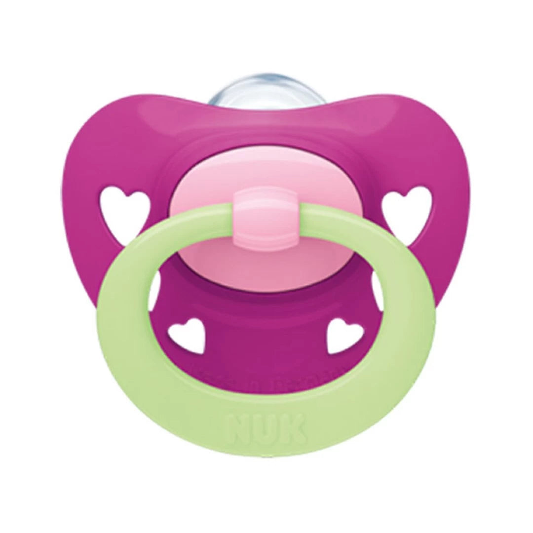 NUK Signature Night Πιπίλα Σιλικόνης που Λάμπει στο Σκοτάδι 18-36m, 1τεμ