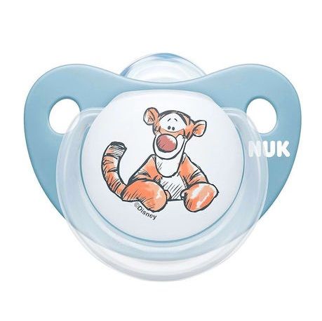 NUK Trendline Winnie πιπίλα σιλικόνης με θήκη 6-18m, 1 τμχ