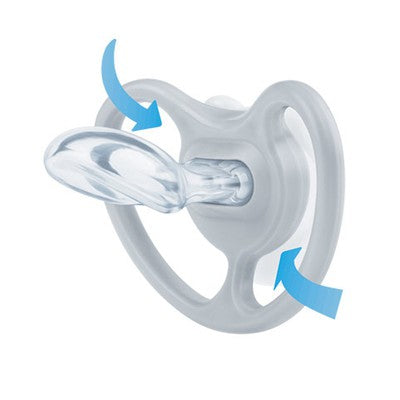 NUK Space ζωάκια πιπίλα σιλικόνης με θήκη 6-18 m, 1 τμχ