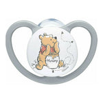 NUK Winnie πιπίλα σιλικόνης με θήκη 6-18 m, 1 τμχ