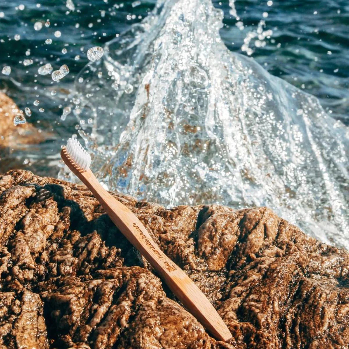 The Humble Co Οδοντόβουρτσα από Bamboo Μέτρια 
